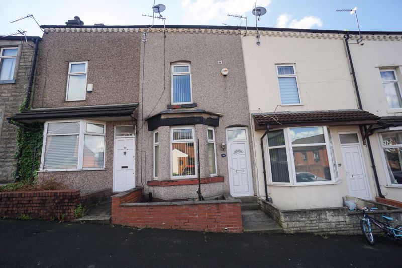 4 bed terraced house to rent in Barlow Street, Horwich, Bolton BL6, £895 pcm