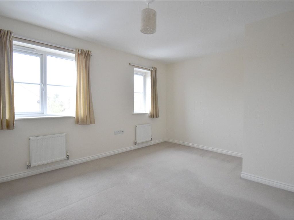 2 bed terraced house to rent in Wellbrook Way, Girton, Cambridge CB3, £1,550 pcm