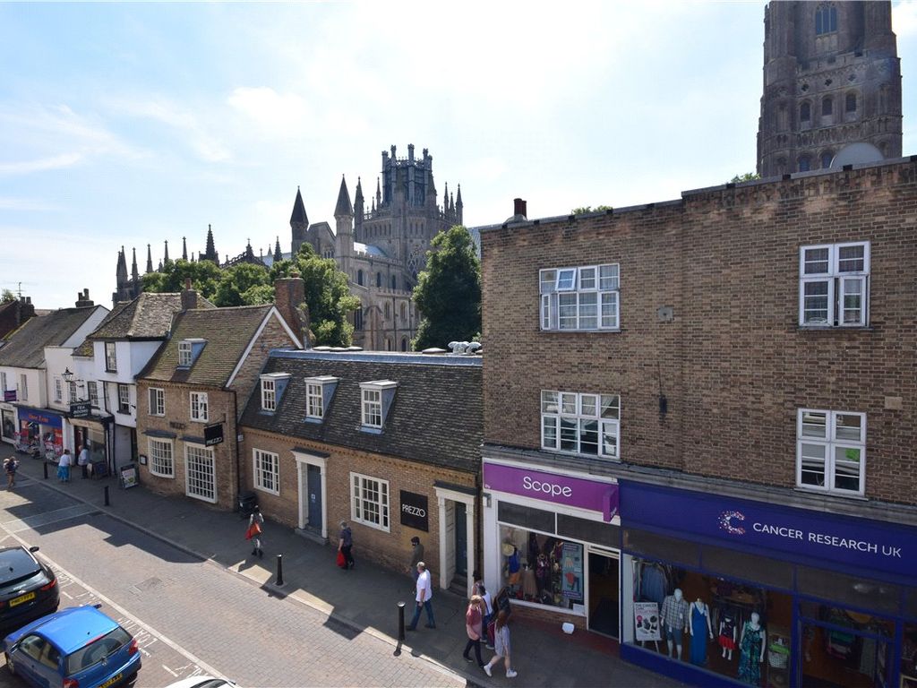 2 bed flat to rent in The Courtyard, 49 Market Street, Ely, Cambridgeshire CB7, £1,250 pcm