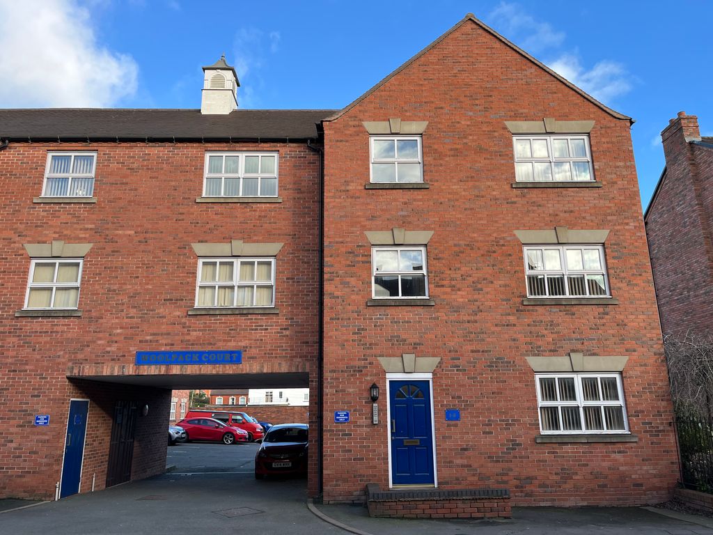 1 bed flat to rent in Woolpack Court, Atherstone CV9, £645 pcm