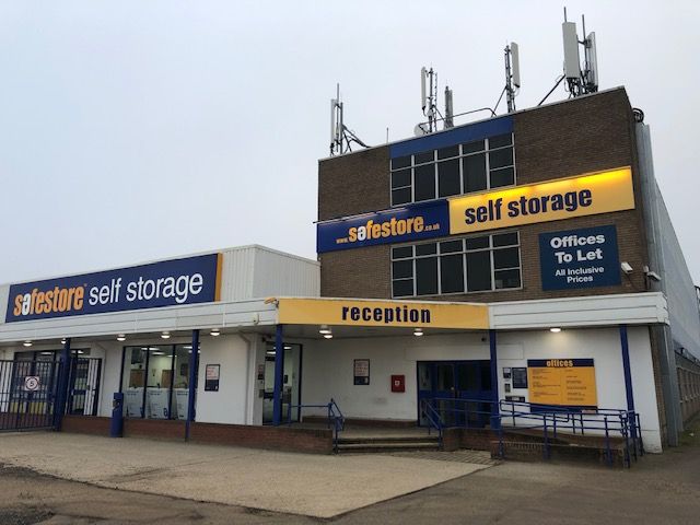 Office to let in Safestore Self Storage, Elstow Road, Kempston, Bedford MK42, £10,556 pa