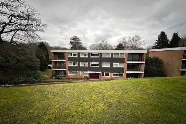 2 bed flat to rent in 70 The Parkway, Southampton SO16, £1,200 pcm