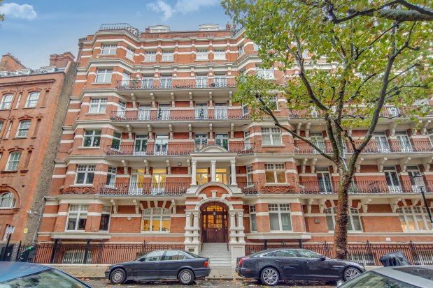 1 bed flat to rent in Draycott Avenue, Chelsea SW3, £2,145 pcm