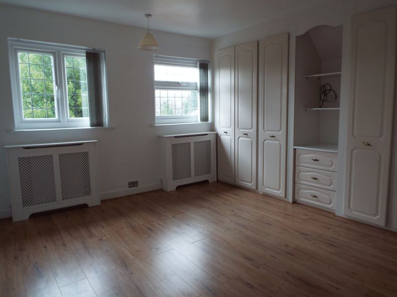 7 bed detached house to rent in Bristol Road, Edgbaston, Birmingham B5, £2,950 pcm
