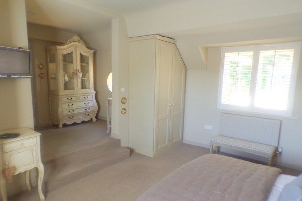 2 bed detached house to rent in Caldy, West Kirby CH48, £1,800 pcm
