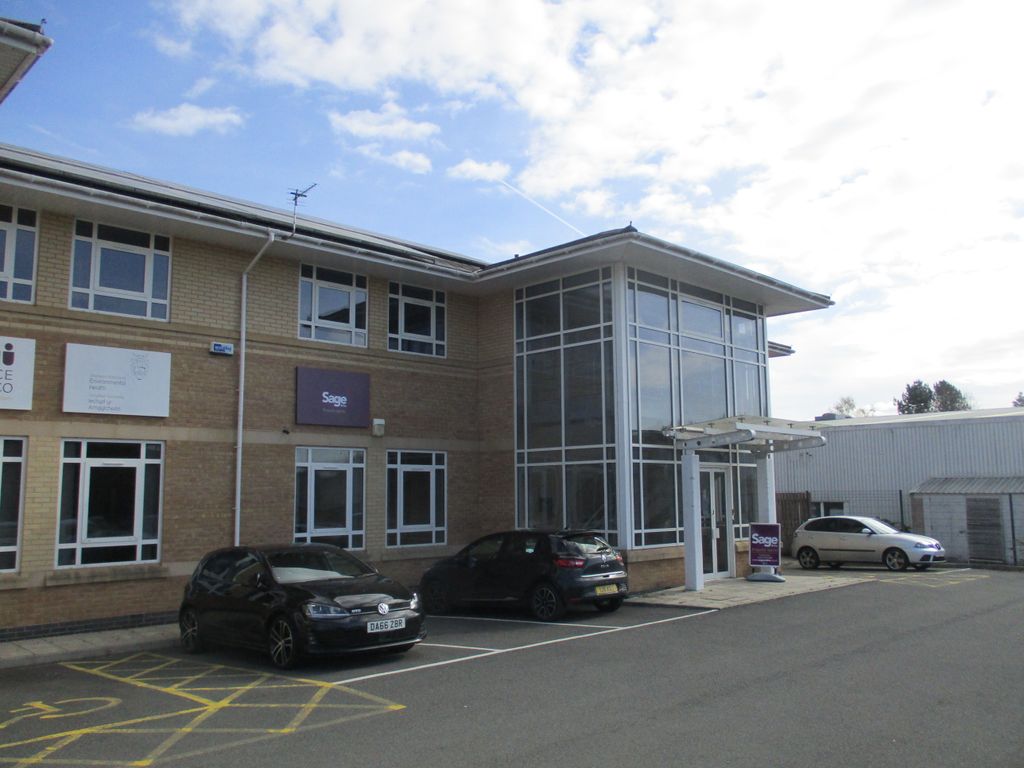 Serviced office to let in Lakeside Court, Cwmbran NP44, Non quoting
