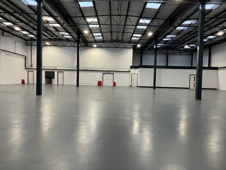 Light industrial to let in Unit 28 Tanners Drive, Blakelands, Milton Keynes, Buckinghamshire MK14, Non quoting