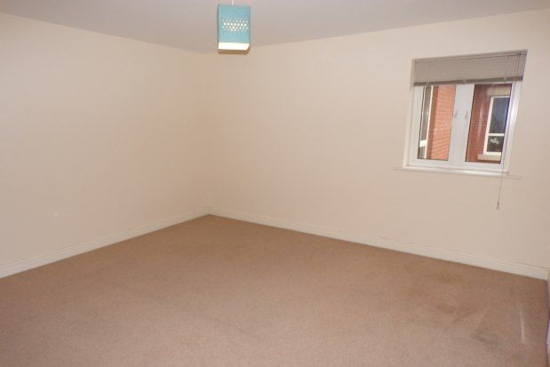 2 bed flat to rent in Vicarage Place, Derby DE22, £750 pcm