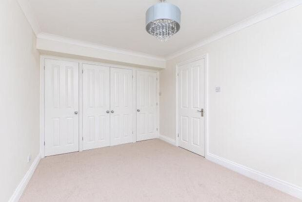 1 bed property to rent in Seldens Mews, Worthing BN13, £1,250 pcm