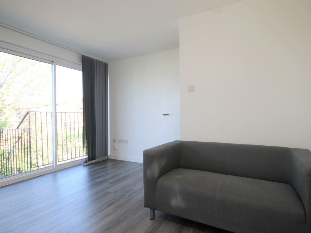 1 bed flat to rent in The Grove, Finchley N3, £1,495 pcm