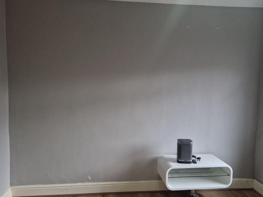 Studio to rent in Forest Gate, London E7, £1,350 pcm