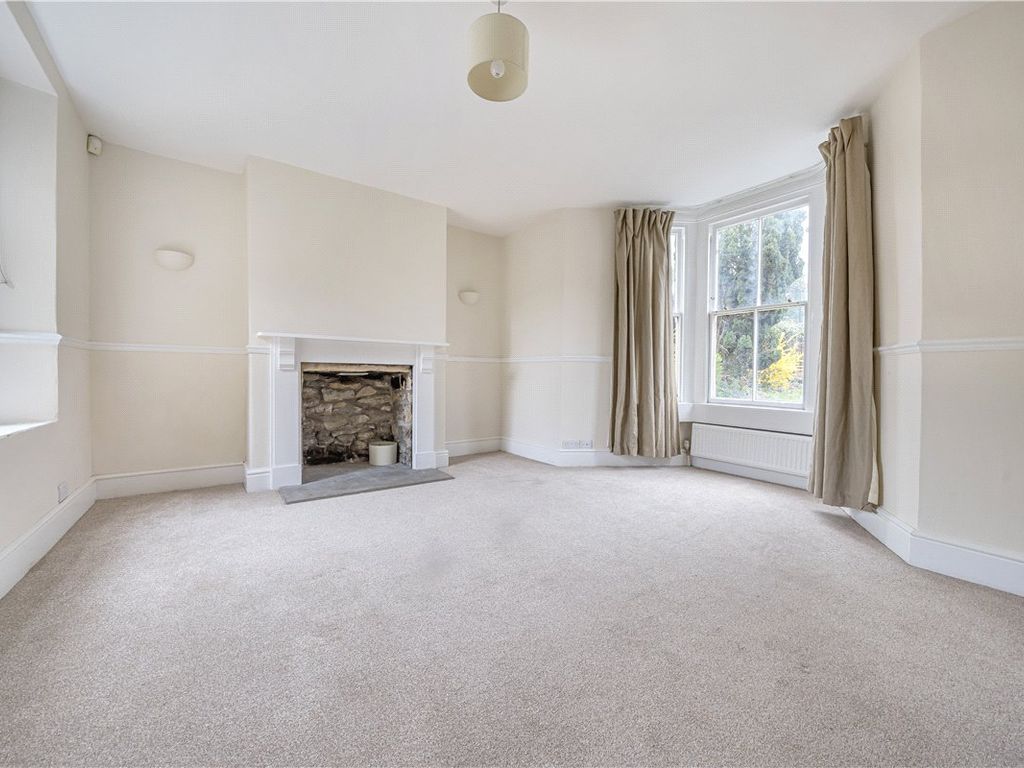 3 bed detached house to rent in Park Lane, Bath, Somerset BA1, £1,950 pcm