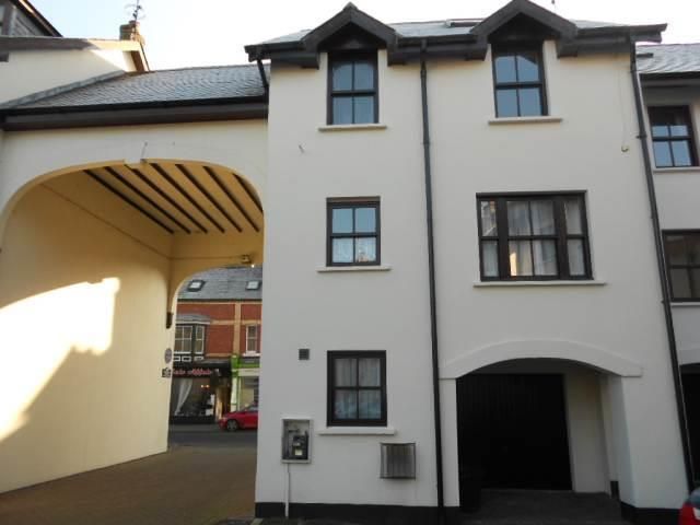 3 bed property to rent in Usk Bridge Mews, Bridge Street, Usk NP15, £1,050 pcm