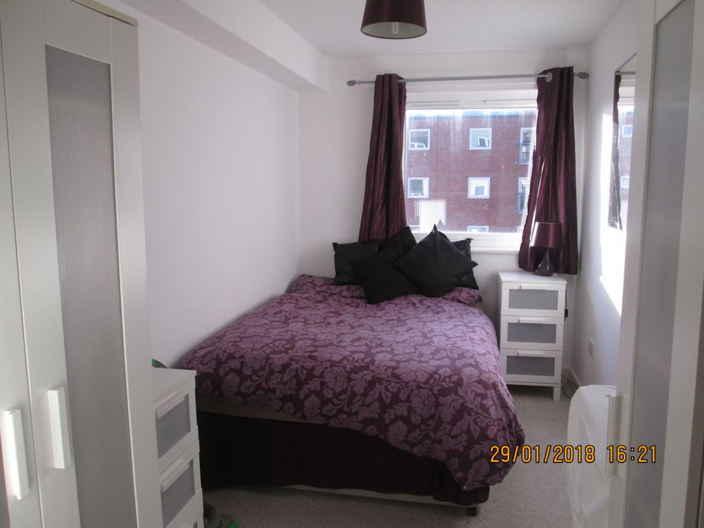 2 bed flat to rent in Trinity Court, No.1 London Road, Newcastle Under Lyme, Staffordshire ST5, £1,170 pcm