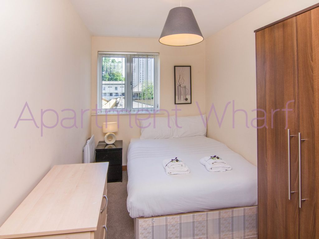 Room to rent in Block Wharf, Cuba Street, Canary Wharf E14, £867 pcm