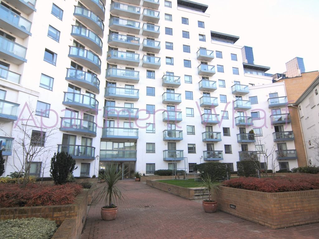 Room to rent in City Tower City Tower, Limeharbour, Canary Wharf E14, £1,083 pcm