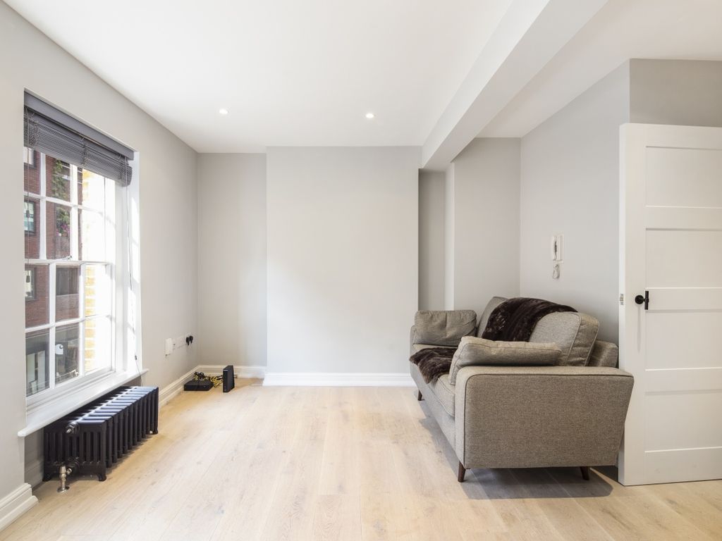 1 bed flat to rent in Earlham Street, London WC2H, £2,535 pcm