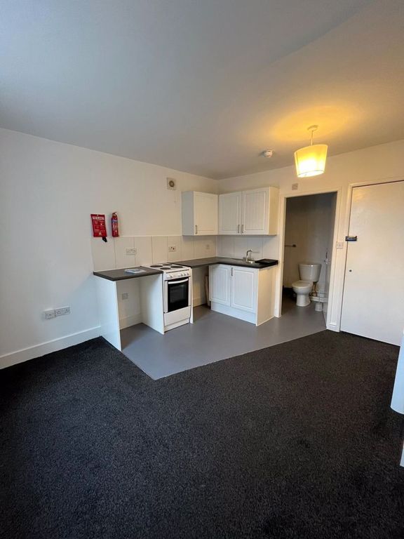 Studio to rent in Townsend Lane, Anfield, Liverpool L6, £395 pcm