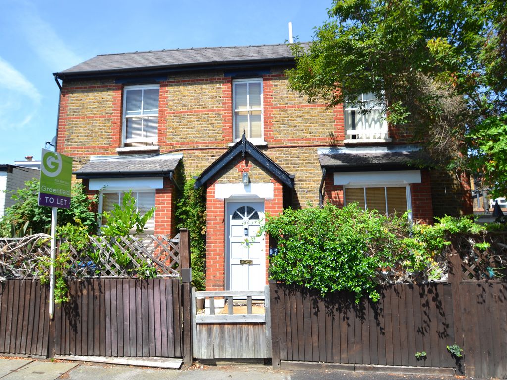 1 bed flat to rent in Elm Road, Kingston Upon Thames, Surrey KT2, £1,350 pcm