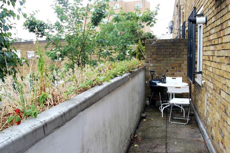 2 bed flat for sale in Vaynour House, Williamson Street, Holloway N7, £475,000