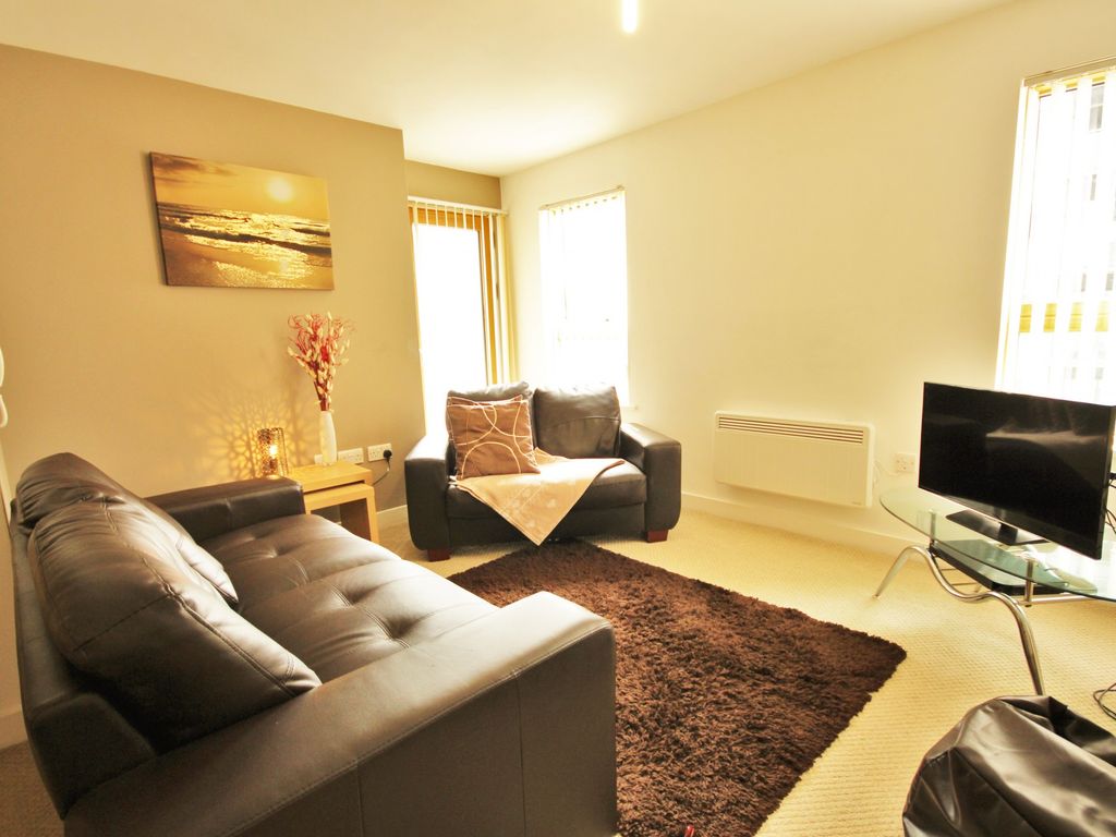 1 bed flat to rent in Britton House, Lord Street, Manchester M4, £1,085 pcm