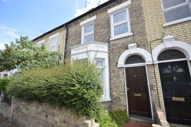 3 bed terraced house to rent in Ross Street, Cambridge CB1, £1,900 pcm