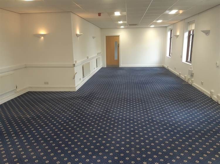 Office to let in Bathpool, Taunton TA1, £20,000 pa