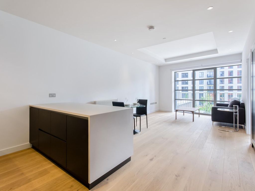 1 bed flat to rent in Kent Building, London City Island, London E14, £2,080 pcm