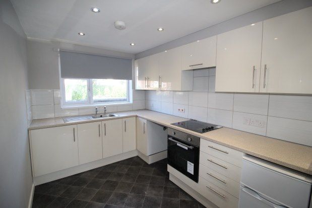 1 bed flat to rent in Carlton, Nottingham NG4, £700 pcm
