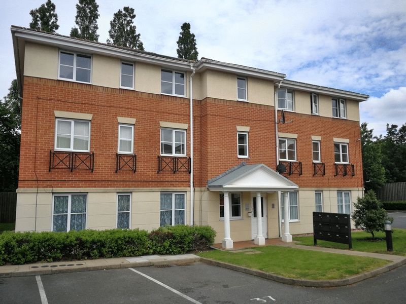1 bed flat to rent in Princes Gate, West Bromwich B70, £695 pcm