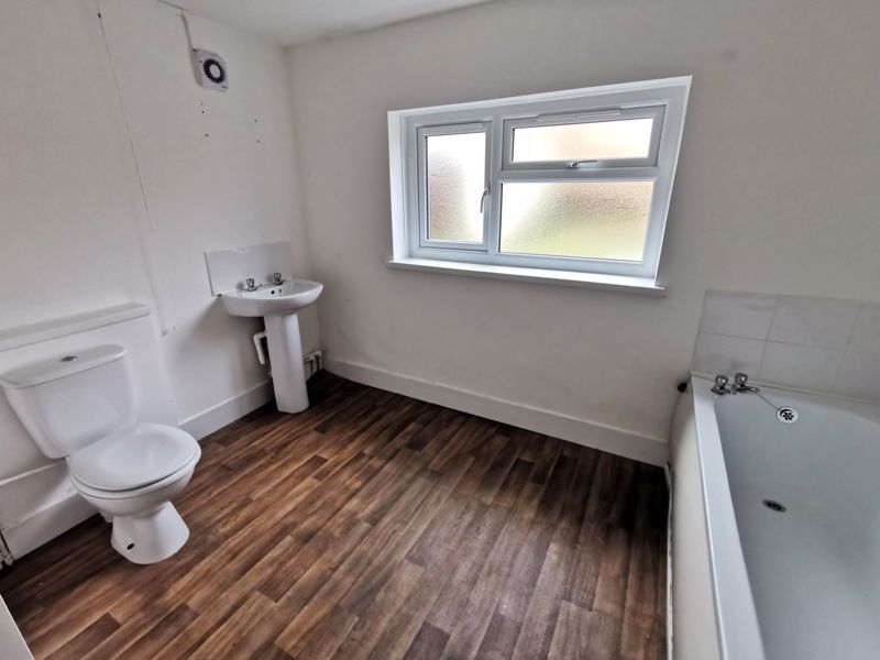 1 bed flat to rent in Bedwas Road, Caerphilly CF83, £695 pcm