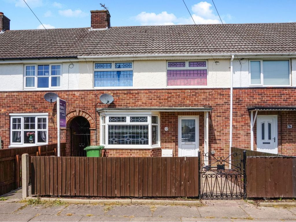 3 bed terraced house for sale in Southwold Crescent, Scartho DN33, £123,000