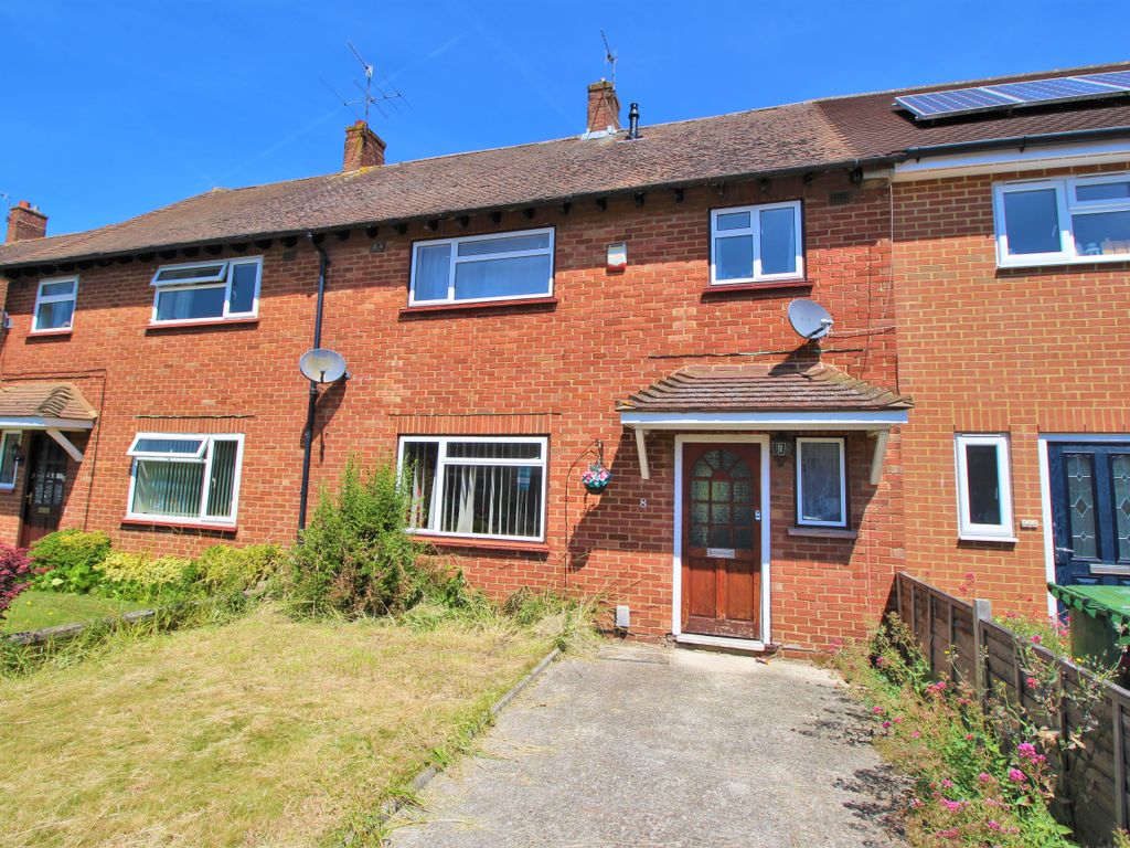 4 bed semi-detached house to rent in Cobbett Road, Guildford GU2, £1,925 pcm