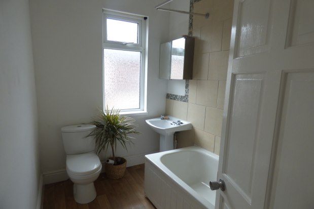 3 bed property to rent in Sark Road, Liverpool L13, £850 pcm