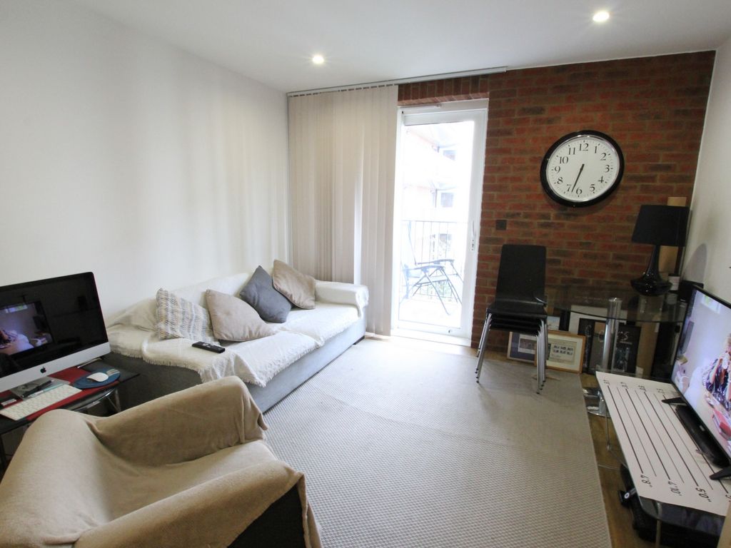1 bed flat for sale in Warehouse Court, Major Draper Street, Royal Arsenal Riverside SE18, £340,000