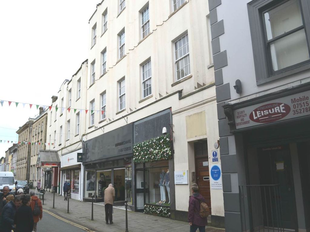Commercial property to let in Lyric Building, King Street, Carmarthen, Carmarthenshire SA31, £12,000 pa