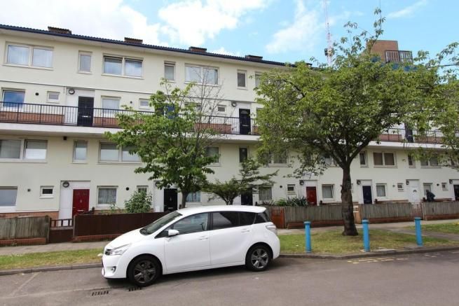 2 bed flat to rent in Abinger Grove, Deptford SE8, £1,450 pcm