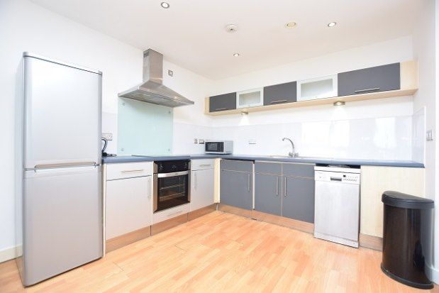 2 bed flat to rent in West One Panorama, Sheffield S1, £1,200 pcm