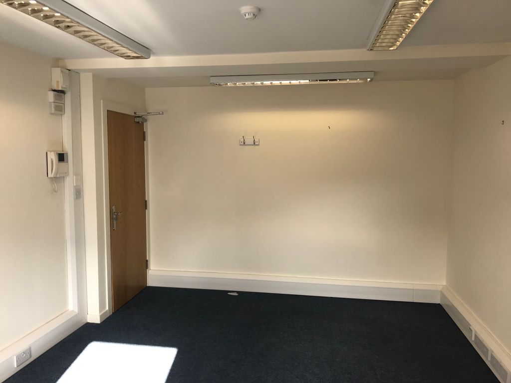 Office to let in Lorne Park Road, Bournemouth BH1, £6,000 pa