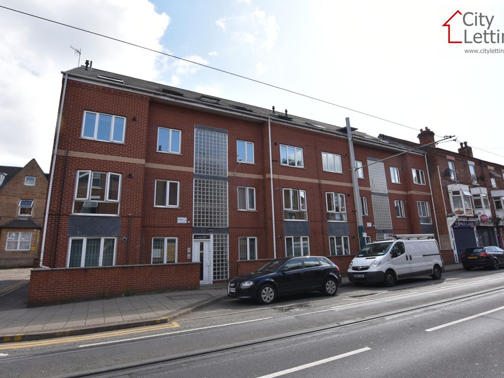4 bed flat to rent in Radford Road, Nottingham NG7, £1,595 pcm