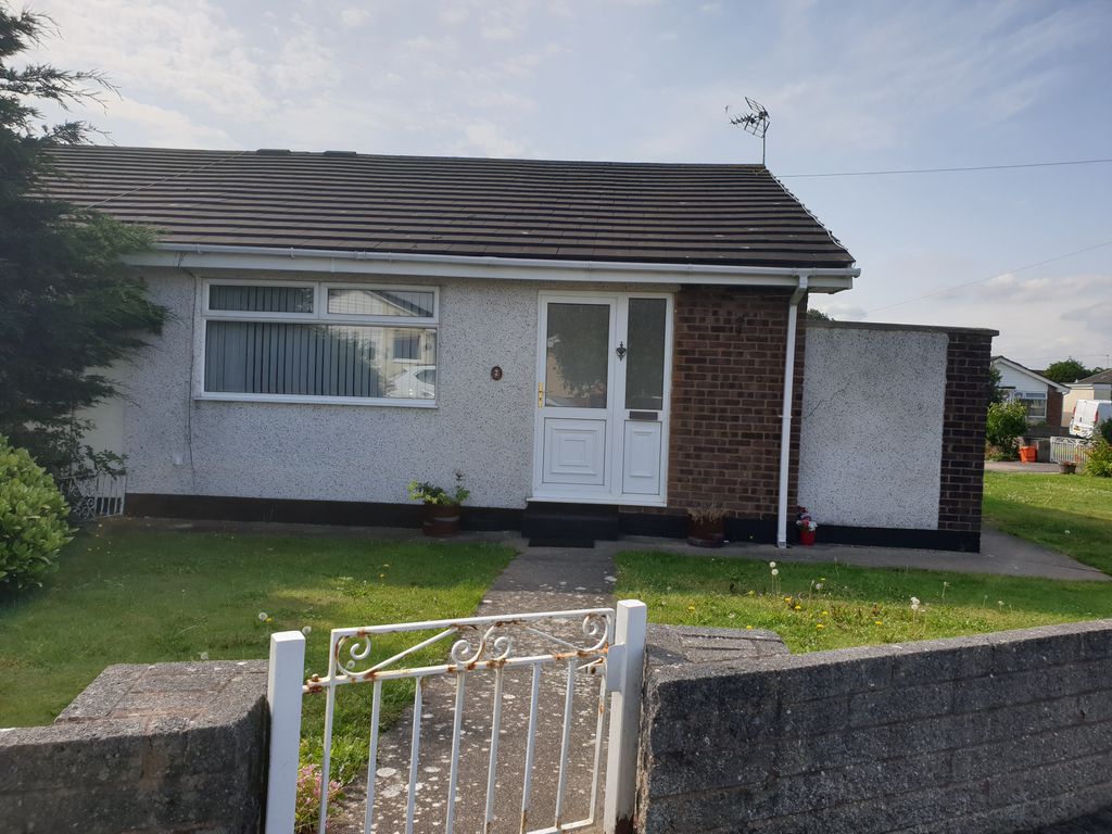 2 bed semi-detached bungalow to rent in Maes Ffyddion, Rhuddlan LL18, £725 pcm