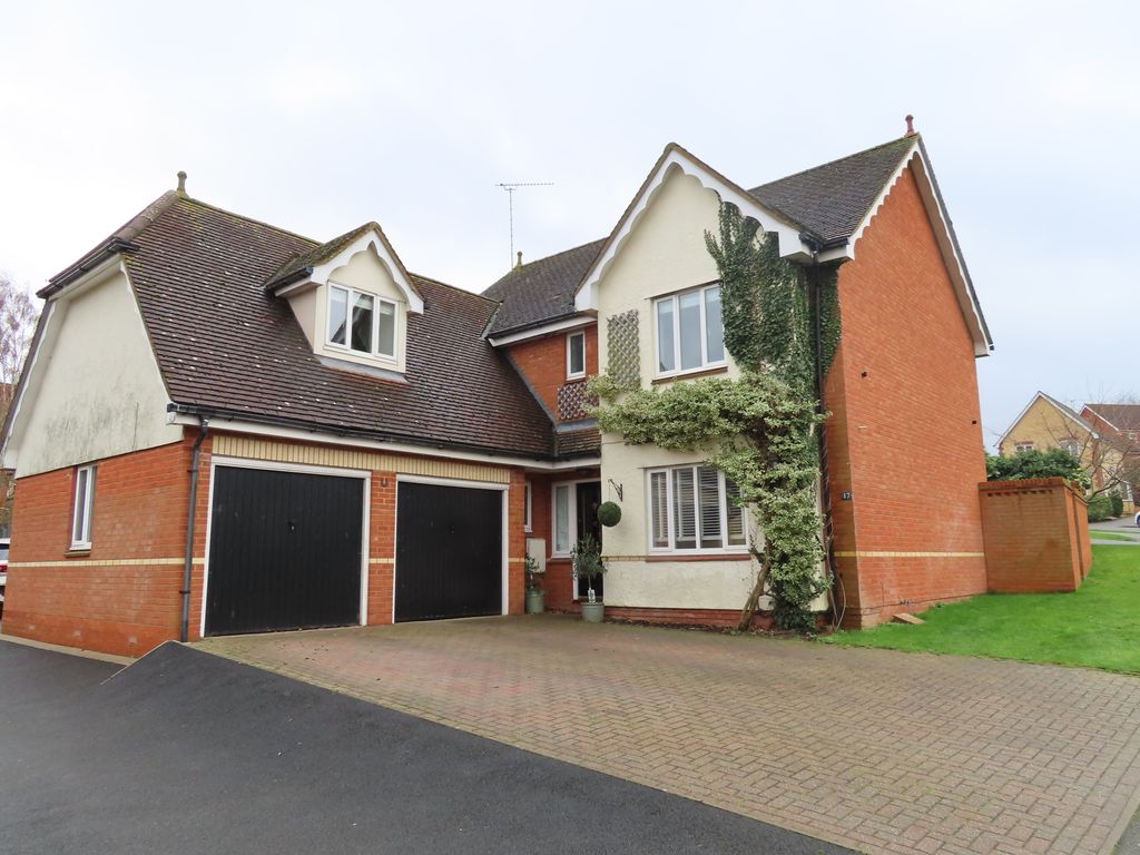 5 bed detached house to rent in Hazel Rise, Claydon IP6, £1,950 pcm