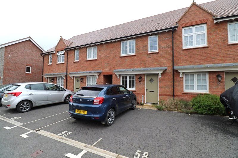 3 bed terraced house to rent in Kingdon Way, Holsworthy EX22, £895 pcm
