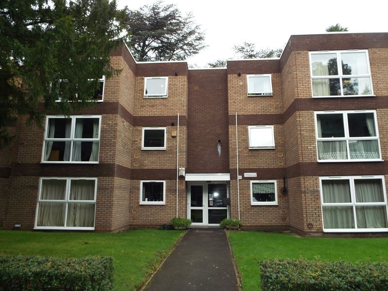 3 bed flat to rent in Seymour Close, Selly Park, Birmingham B29, £1,100 pcm