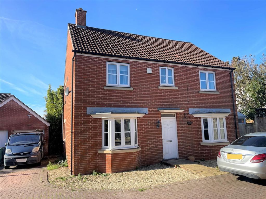 4 bed detached house to rent in Blackcurrant Drive, Long Ashton, Bristol BS41, £1,900 pcm