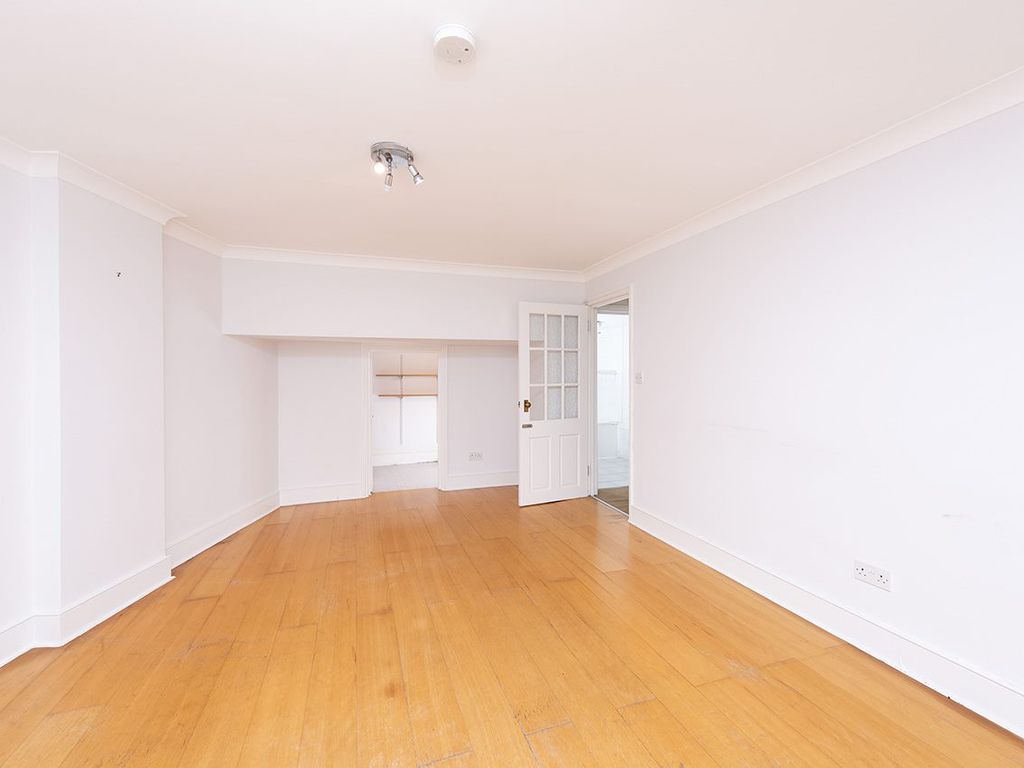 2 bed flat to rent in Hornsey Rise, Archway N19, £1,603 pcm