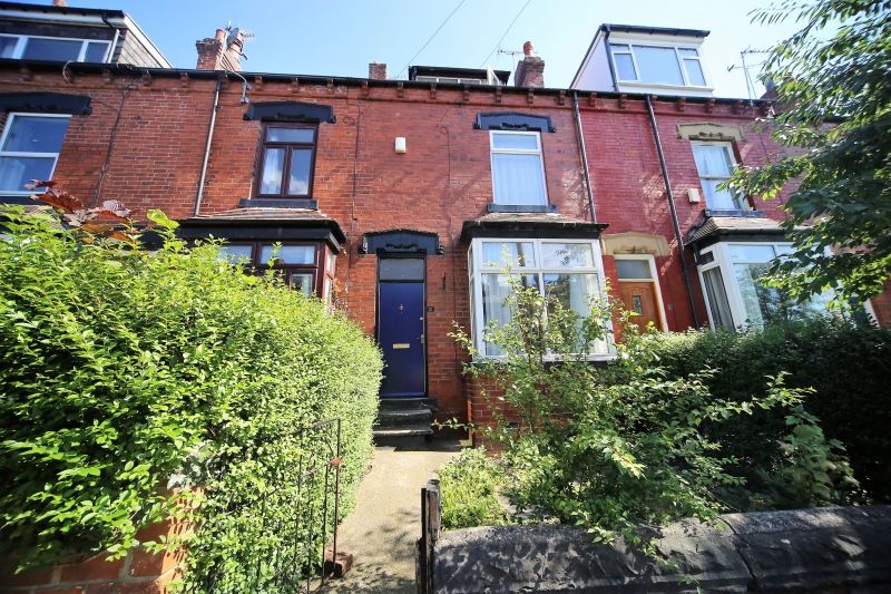 4 bed terraced house to rent in Bentley Grove, Meanwood, Leeds LS6, £225 pcm