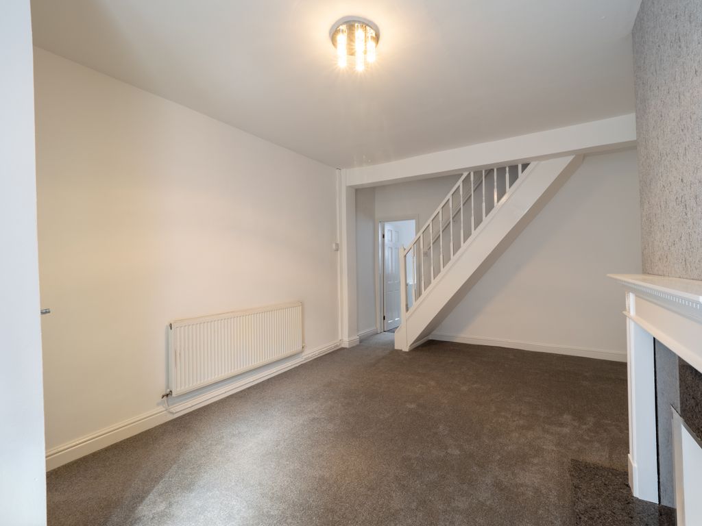 2 bed terraced house to rent in Lloyd Street, Darwen BB3, £575 pcm