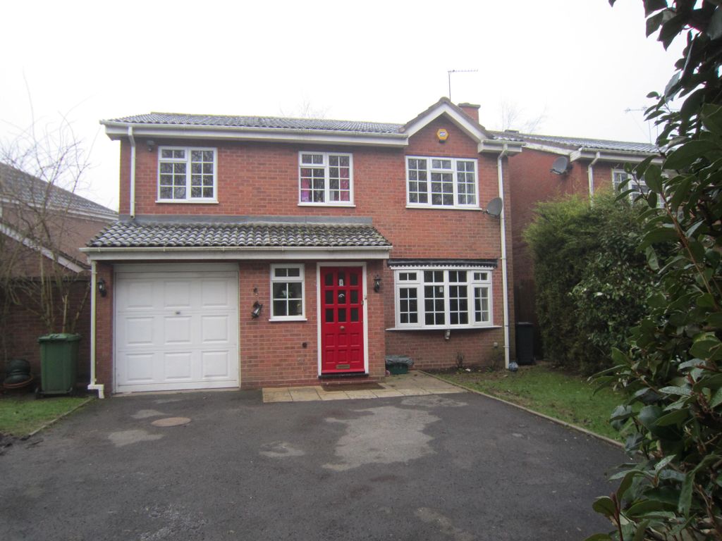 4 bed detached house to rent in Spooners Close, Solihull B92, £1,500 pcm