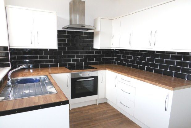 2 bed terraced house to rent in Mason Street, Colne BB8, £575 pcm